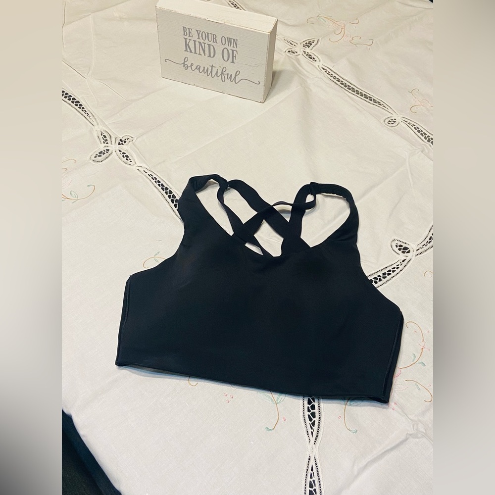 Lululemon sports bra 🖤 Summer Sale ☀️